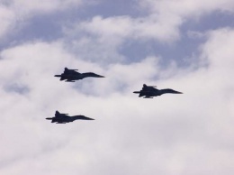 Военные истребители провели тренировку парада Победы в небе над Белгородом