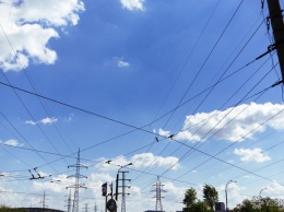 Около 20 отключений электроэнергии из-за ураганного ветра произошли в Кемерове