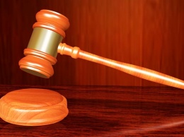 Суд оправдал барнаульскую пенсионерку, которая зарубила брата