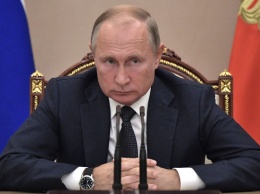 Путин обсудит возможность продления режима нерабочих дней на совещании