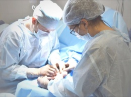 Кемеровские врачи провели сложную операцию самбисту