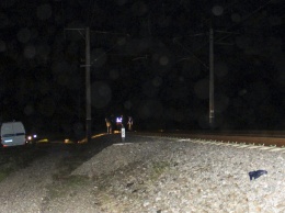 В Крыму на железнодорожных путях нашли труп молодого мужчины, - ФОТО 18+
