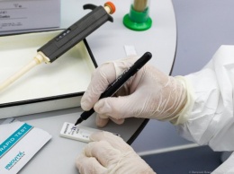 Четыре российских препарата для лечения от коронавируса вышли на этап госрегистрации