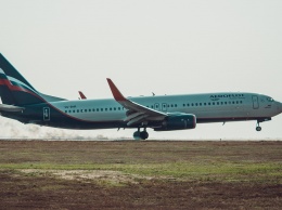В Екатеринбург прибыл самолет с 20 аппаратами ИВЛ