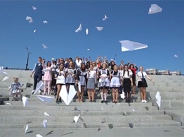 Благовещенские выпускники создали видео в память о школе
