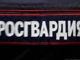 В Калининграде на охраняемом объекте задержали нарушителей с рациями и бензином