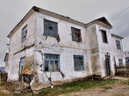 Проживающим в аварийных домах крымчанам предоставят временное жилье
