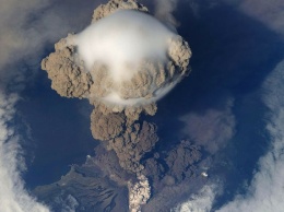 Вулкан Шивелуч на Камчатке выбросил 10-километровый столб пепла