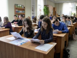 В Свердловской области до сдачи ЕГЭ не допустят выпускников с повышенной температурой