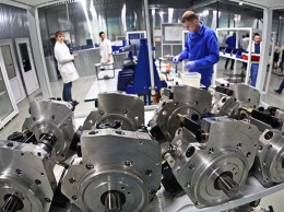 Алтайские власти планируют до 2024 года создать на заводах не менее 700 рабочих мест