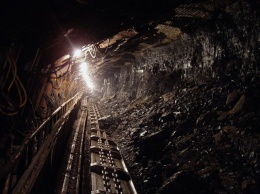 Обвал породы произошел на двух шахтах в ДНР