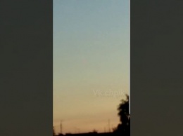 "Это метеорит": кузбассовцы сняли на видео падение с неба неопознанного объекта