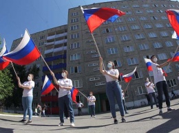 Студенты Алтайских вузов отметили День России концертом