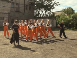 Барнаульские выпускники сделали видео-флешмоб с танцами