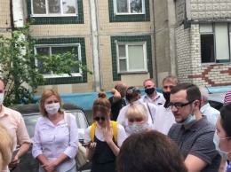 Жители Белгорода протестуют против строительства магазина во дворе многоэтажек