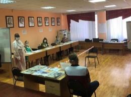 Агитация «ЕдРа», карандаши, контроль дистанции. Как проходит голосование в Белгороде