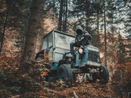 На Алтае поймали «черного лесоруба», вещдоком стал трактор