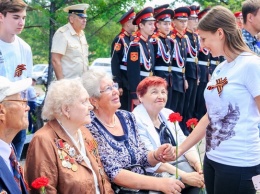 Алтайских ветеранов ВОВ обеспечат бесплатной мобильной связью и телефонами