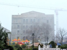 Власти расторгнут контракт со строителями Центра театрального искусства в Симферополе