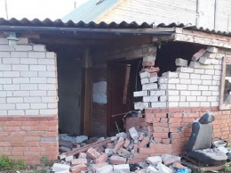 Взрыв бойлера обрушил стену дома в Заринске