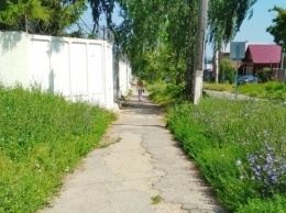 До конца лета в Чебоксарах отремонтируют 12 тротуаров