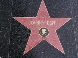 Бывшие возлюбленные Джонни Деппа вступились за него из-за обвинений в насилии