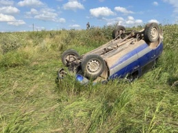 Водитель погиб в перевернувшемся внедорожнике в Оренбургской области