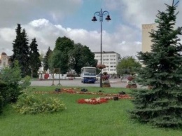 Вооруженный мужчина захватил автобус с заложниками на Украине