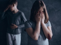 В Крыму отчим и его 15-летний пасынок насиловали девочку в течение 6 лет