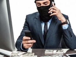 В Югре пожилой мужчина доверился «сотруднику» службы безопасности банка и лишился 1 650 000 рублей
