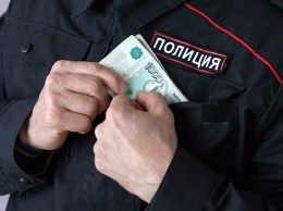 В Симферополе полицейский обвиняется в получении взятки в размере 3 млн рублей