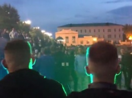 В Екатеринбурге диджей устроил вечеринку на улице и попал в полицию