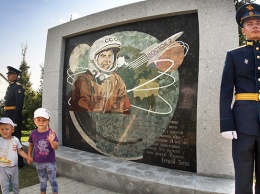 В Алтайском крае отметили 59-ю годовщину полета в космос Германа Титова