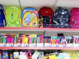 Роспотребнадзор проведет горячую линию по детским товарам и школьным принадлежностям