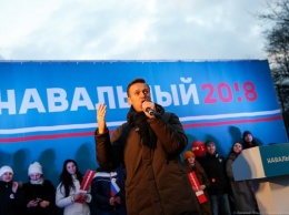 Алексей Навальный оказался в реанимации с тяжелым отравлением