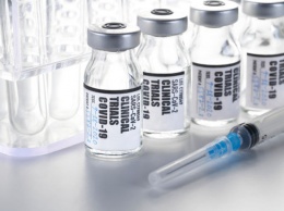 Врач из РФ заявил о негативных последствиях вакцинации от COVID-19 в ряде случаев