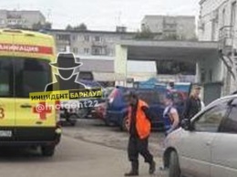 Пенсионерка попала под колеса иномарки в Барнауле