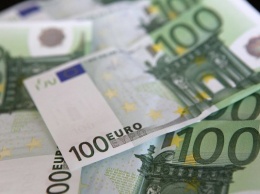 Евро впервые с 30 марта превысил 89 рублей