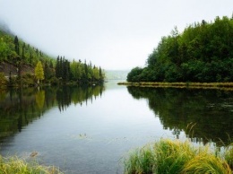 Очистка реки после разлива топлива в Норильске продолжится до осени