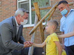 В Ростовской области для особенных детей подготовили 500 комплектов для «дистанционки»