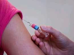 Представитель ВОЗ заявила о начале массовой вакцинации не раньше середины 2021 года