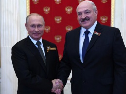 Песков заявил об актуальности темы предстоящего диалога Путина и Лукашенко в Москве