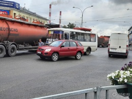 ДТП с маршруткой произошло на оживленном перекрестке в Кемерове