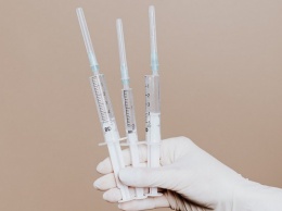 В России начались масштабные пострегистрационные исследования вакцины от COVID-19
