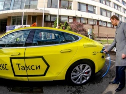 Новый сервис «Яндекс. Авто» позволяет заправиться, не выходя из машины