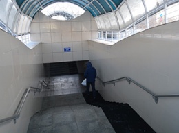 В подземном переходе Белогорска появилось новое покрытие