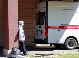 COVID обнаружили у двух педагогов, школьницы из Гусева и гостя из Краснодара