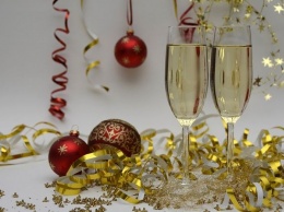 Минздрав рассмотрит идею об ограничении продажи алкоголя на новогодние праздники