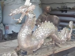 Бронзовый дракон для благовещенского парка Дружбы почти готов