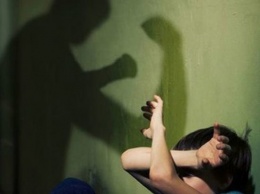 За сексуальное надругательство над 5-летней дочерью осужден 22-летний житель Чувашии